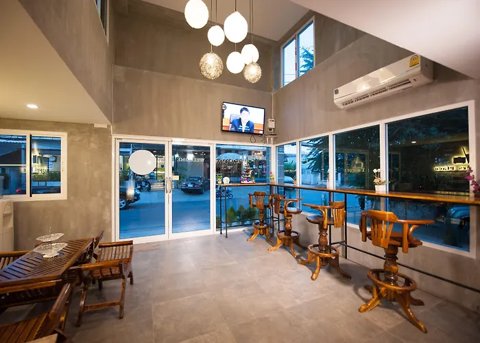 Hoppers Place Donmuang Hostel *