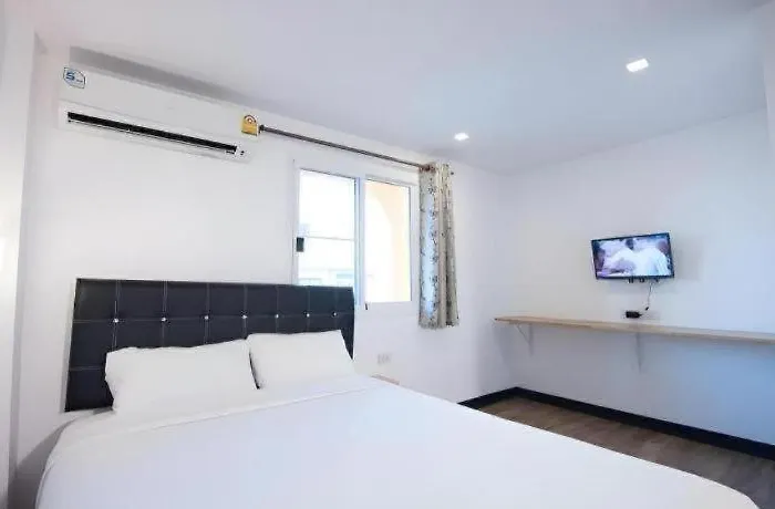 Hoppers Place Donmuang Hostel Bangkok