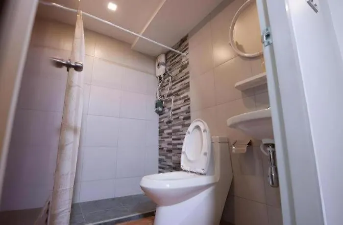 Hoppers Place Donmuang Hostel Bangkok