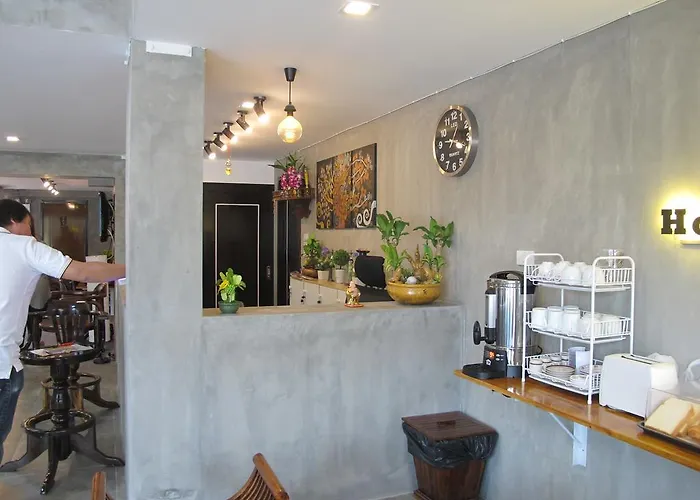 Hoppers Place Donmuang Hostel *
