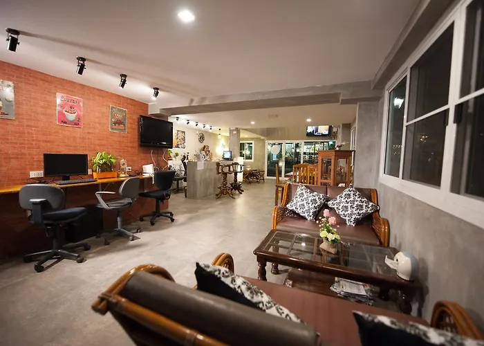 Hostel Hoppers Place Donmuang *